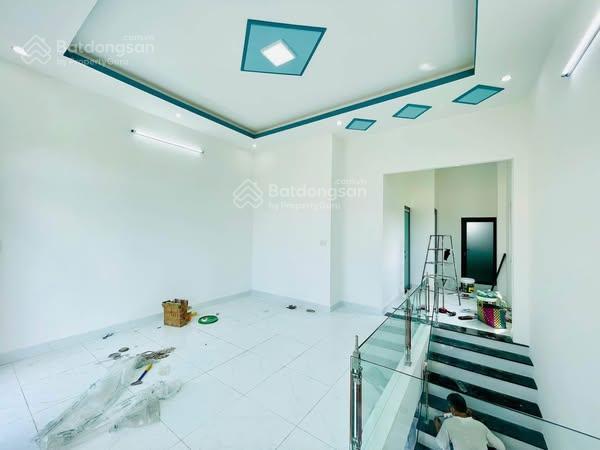 Căn nhà mới xây giá ngộp 2ty9 80m2 tân thông hội, củ chi