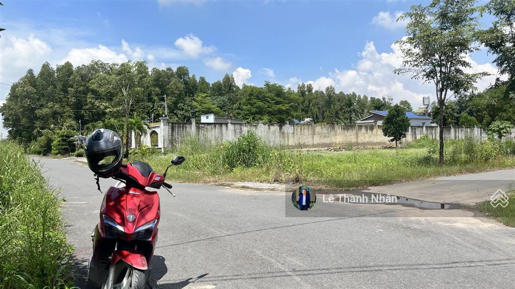 1/ đường phùng hưng ngay sát ubnd an viễn. sổ hổng thổ cư 100%