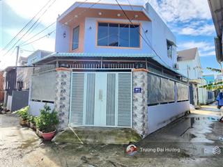Bán nhà cấp 4 gác lửng góc 2 mặt tiền gần giáo xứ bà trà, p. bình chuẩn, tp. thuận an 2 tỷ 950 tl