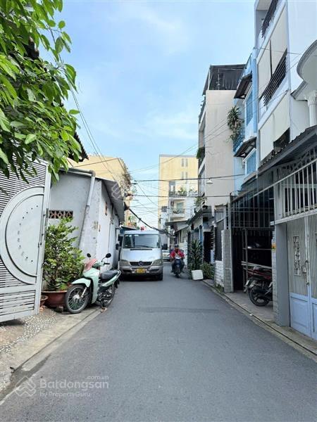 Bán nhà riêng 411 cách mạng tháng tám, 9.999 tỷ, 64m2, q10, hcm, giá tốt