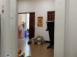 Do chuyển công tác nên bán nhà riêng