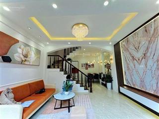 9 tỷ/40m2  hồ tùng mậu  nhà đẹp 6 tầng  ô tô đỗ cửa  vài nhà ra phố  ở ngay
