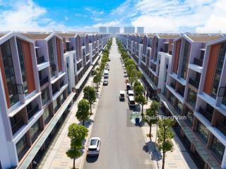 Tôi cần bán căn shophouse xẻ khe diện tích 140m2 giá 17.3 tỷ