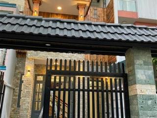 Cần bán nhà phố  vị trí trung tâm phú thuận, giá tốt bất ngờ