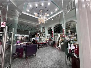 Bán biệt thự 3 tầng, 364m2, 59 tỷ tại đường 320a, p5, q8, tp.hcm