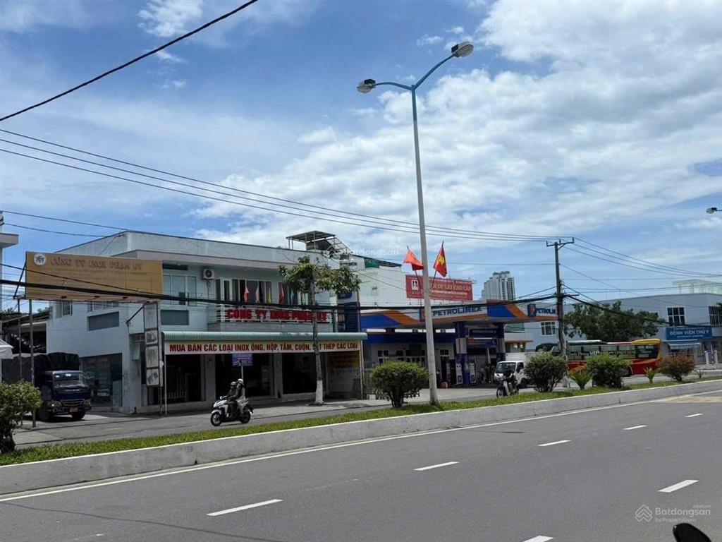 Bán nhà đẹpdt54m22tầng3pnđường ôtô 2/4vĩnh hoànha trangchỉ 3ty3(gần biển)