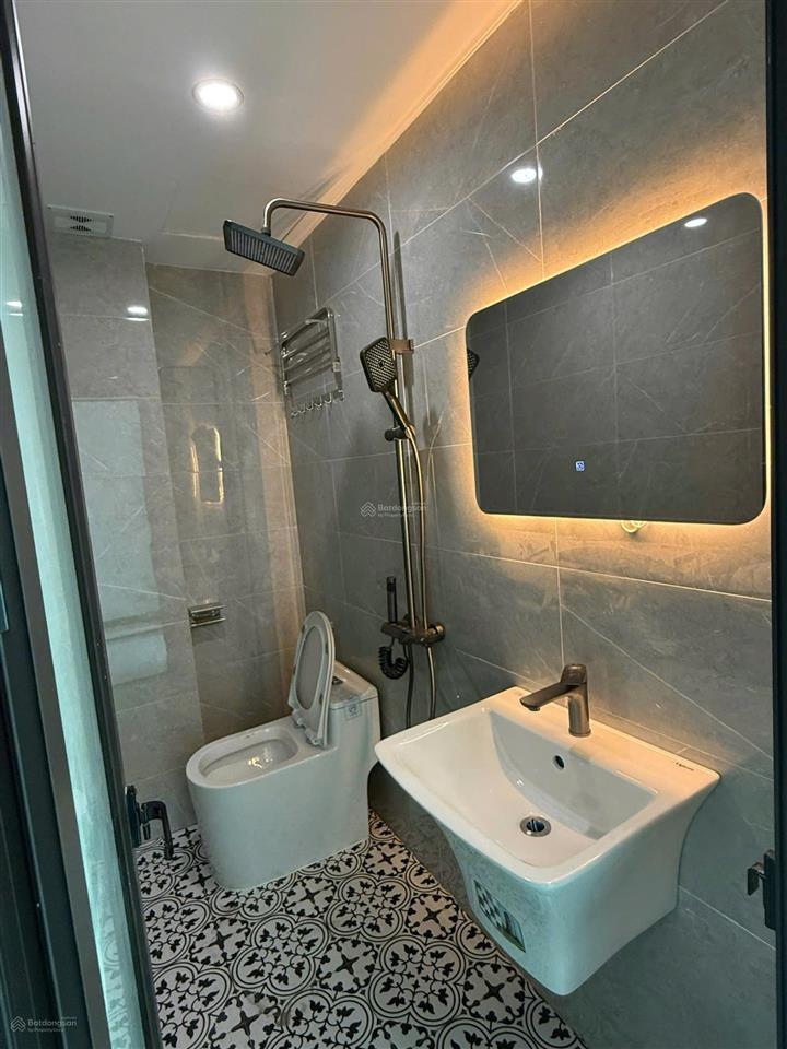 Bán nhà 75m2 3.7tỷ tại phụng châu có sân cổng riêng, ô tô vào cửa