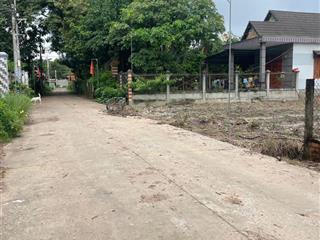 Bán đất hcm diện tích 420m2 ngang 10+tc 100m2, sát trường thubnd tân hiệp,giá 590tr.  0823 387 ***