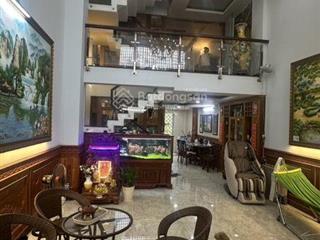 Nhà đẹp thạnh lộc 37 quận 12 ở ngay gần mặt tiền ngang 5m oto vào nhà 5 tầng chỉ nhỉnh 6 tỷ