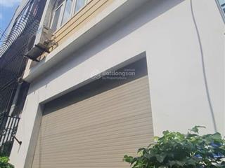 Nhà đẹp  ngõ nông  gần phốoto ba gác đỗ cửa giá nhỉnh 11t tại bồ đề quận long biên