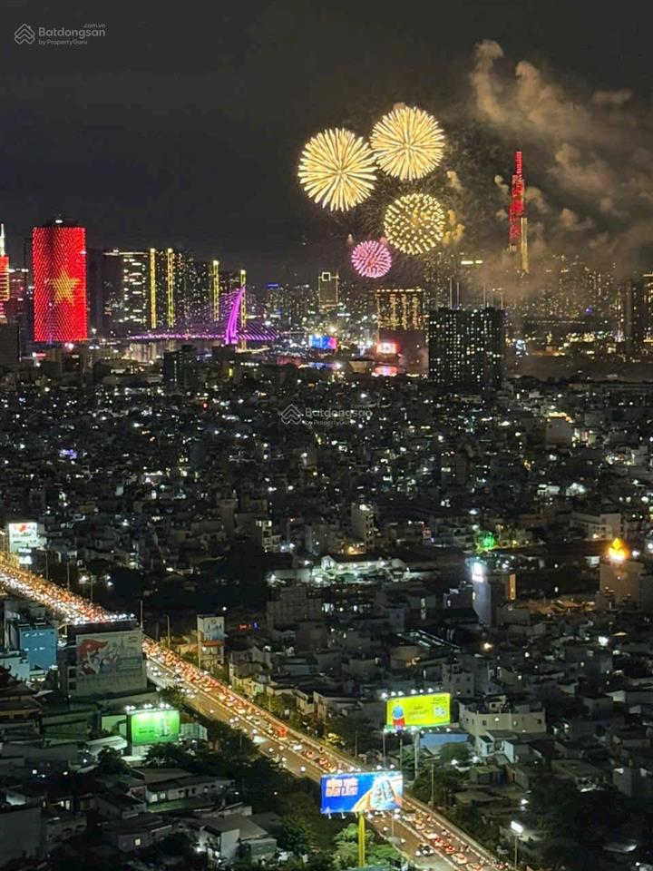 Bán chung cư nằm tại vị trí đắt địa trung tâm quận 7 với mức giá cực tốt