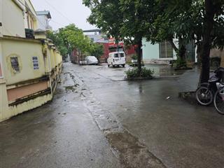 Mảnh đất đẹp thanh trì. vị trí đẹp xe tải vào đất cạnh sân chơi để ô tô thoải mái