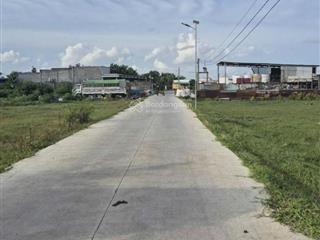 Bán đất gấp tại đường võ văn ngân, đức hòa, long an. chỉ 5,2tr/m2, diện tích 653 m2 đất thủy sản