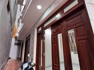 Nhà đẹp  nguyên mùi sơn  ô tô qua cổng  15m ô tô tránh  an sinh đỉnh  giá đầu tư.