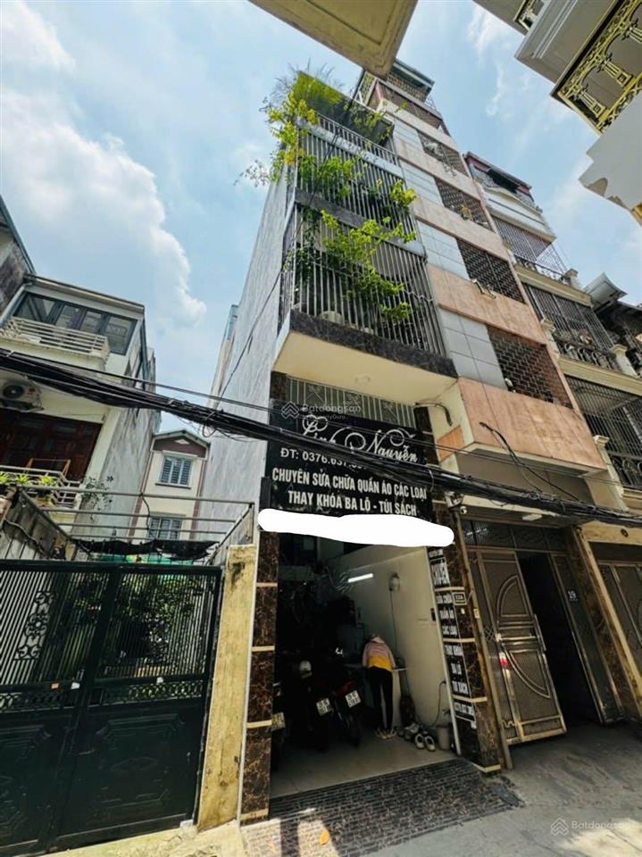 Bán nhà dân mặt đường kinh doanh  ô tô  khu vực hiếm nhà bán