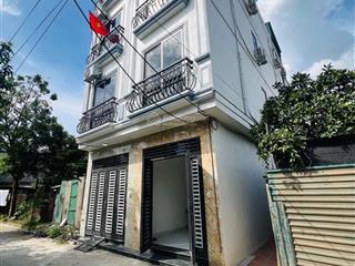 Bán nhà 5 tầng 33m2, ô tô đỗ cửa, giá nhỉnh 5tỷ