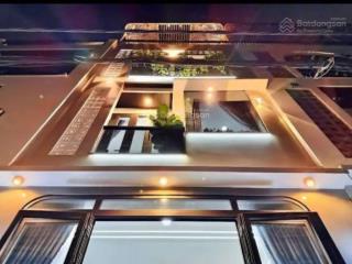 Bán nhà đại cát  liên mạc ô tô đỗ cổng  50m  xây mới 5 tầng giá nhỉnh 6 tỷ cầu thang giữa,