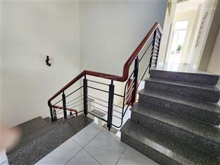 Bán nhà trung tâm nguyễn hoàng 68m2, nhà kiên cố 2 tầng 3 pn vào ở ngay. giá 4.x tỷ