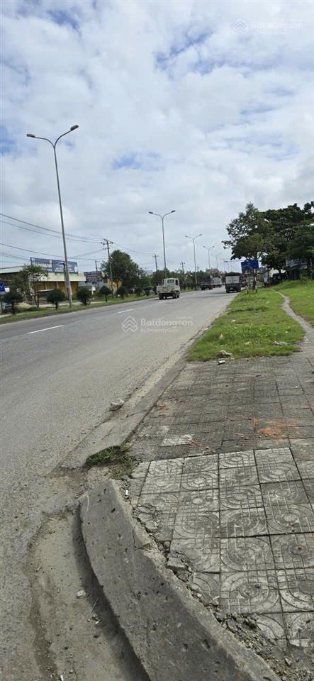 Bán nhanh lô đất 125m2, thôn quang châu, gần miếu bông, gần phạm hùng, đường ô tô