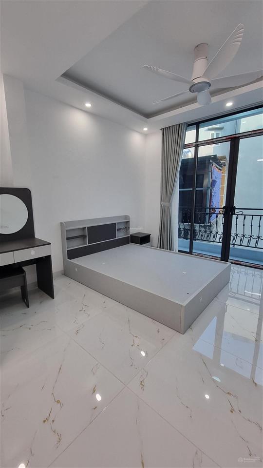 Nhà đẹp mặt ngõ nguyễn lương bằng thông trần hữu tước 5tầng mới 34m2  nhỉnh 10tỷ  quy hoạch sạch
