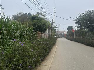 Cách làng văn hóa 54 dân tộc việt nam 2 km cách trường học cấp 1,2 và ub yên bài cũng 200 m