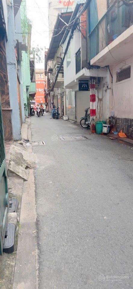 Bán nhà vị trí đắc địa hoàng văn thụ, 10,4 tỷ,, hàng hiếm