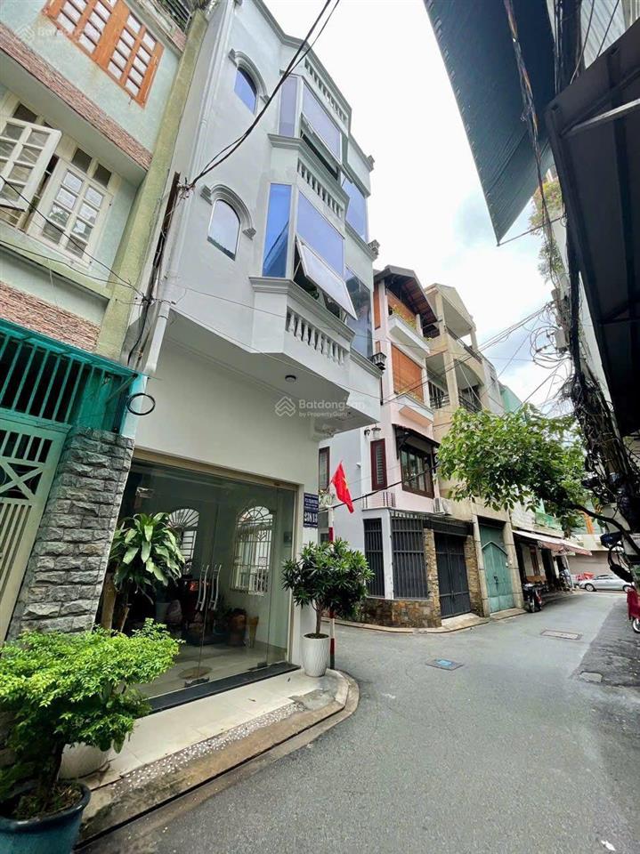 Bán nhà vị trí đắc địa hoàng văn thụ, 10,4 tỷ,, hàng hiếm