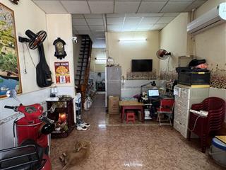 Chính chủ bán gấp nhà hẻm 750 đoàn văn bơ, quận 4