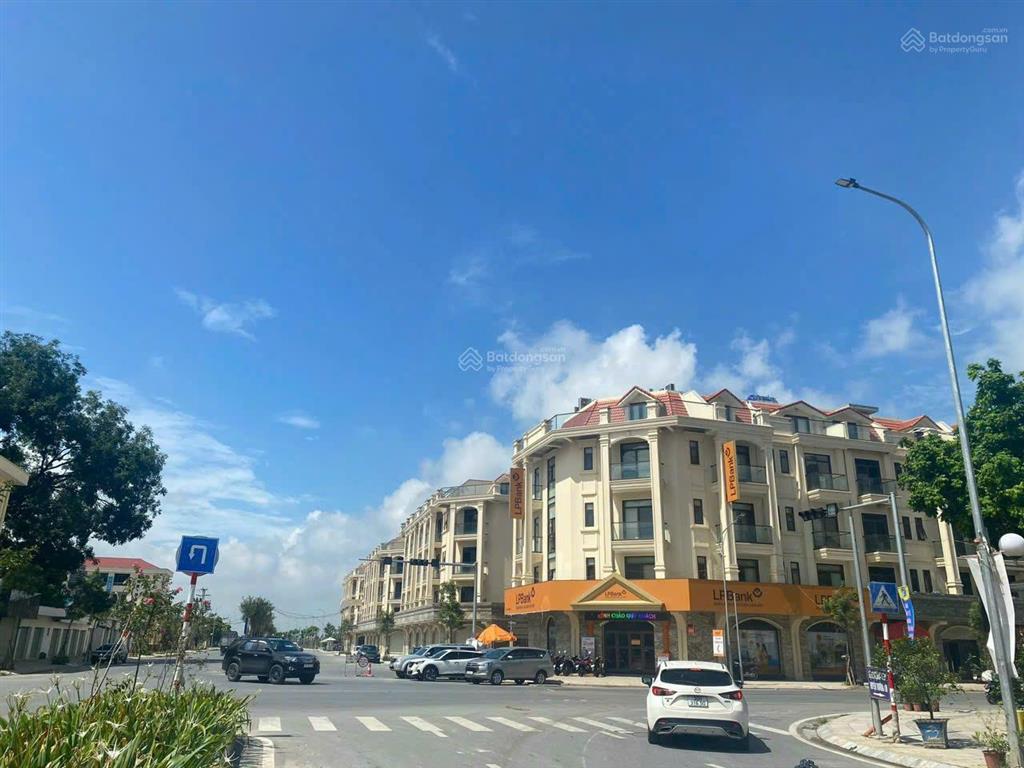 Him lam thường tín chính chủ diện tích 82m2, giá 12,5tỷ. có gia lộc cho khách hàng