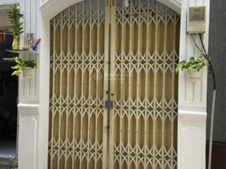 Nhà lê đại hành, trung tâm quận 11, 4 tầng. giá 4,5 tỷ hẻm thông