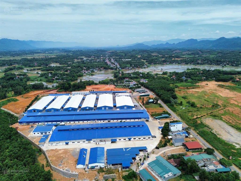 Chính chủ cần bán lô đất có sổ diện tích 150m2, giá 2xxtr, đối diện cụm cn & kcn lạc thịnh hoà bình