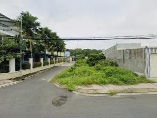 Chủ ngộp bán gấp lô góc 2mt thị trấn củ chi 210m2 760tr shr ful thổ cư