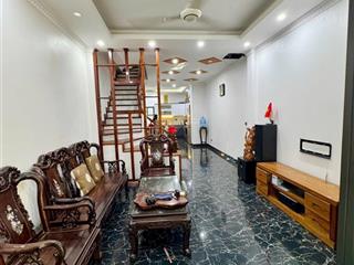 Siêu phẩm trung tâm quận hoàng mai  lô góc  đầy đủ công năng  nhà dân xây chắc chắn