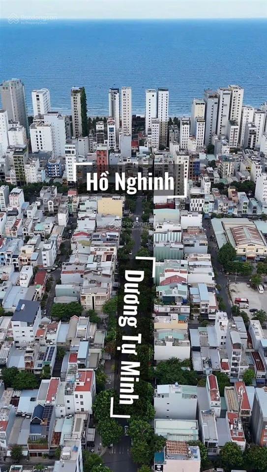 Cặp dương tự minh gần hồ nghinh  trung tâm tài chính quốc tế