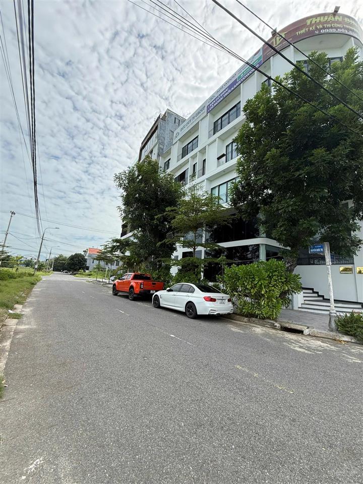 Cặp giang châu 1, gần sông chương dương