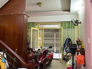 Bán nhà sát mặt tiền  gần chợ cây quéo phú nhuận  42m2  4 tầng  chỉ 8.8 tỷ.