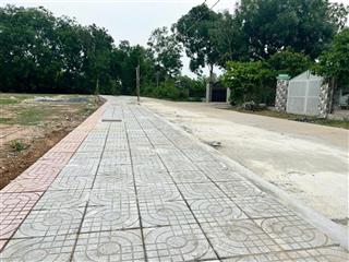 Bán đất tại bờ nhà thờ, 990 triệu, 40m2, pháp lý đầy đủ, giá ưu đãi