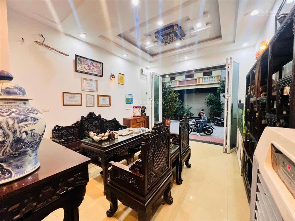 Thái thịnh  lô góc hai thoáng  ô tô tránhdân trí cao  50m  4 tầng  nhỉnh 14 tỷ