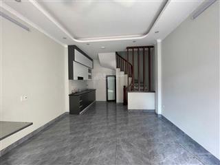 Hiếm, cần bán gấp nhà mới nam từ liêm, ô tô gần, lô góc, 5 tầng, 3 ngủ rộng giá chỉ 5.6 tỷ