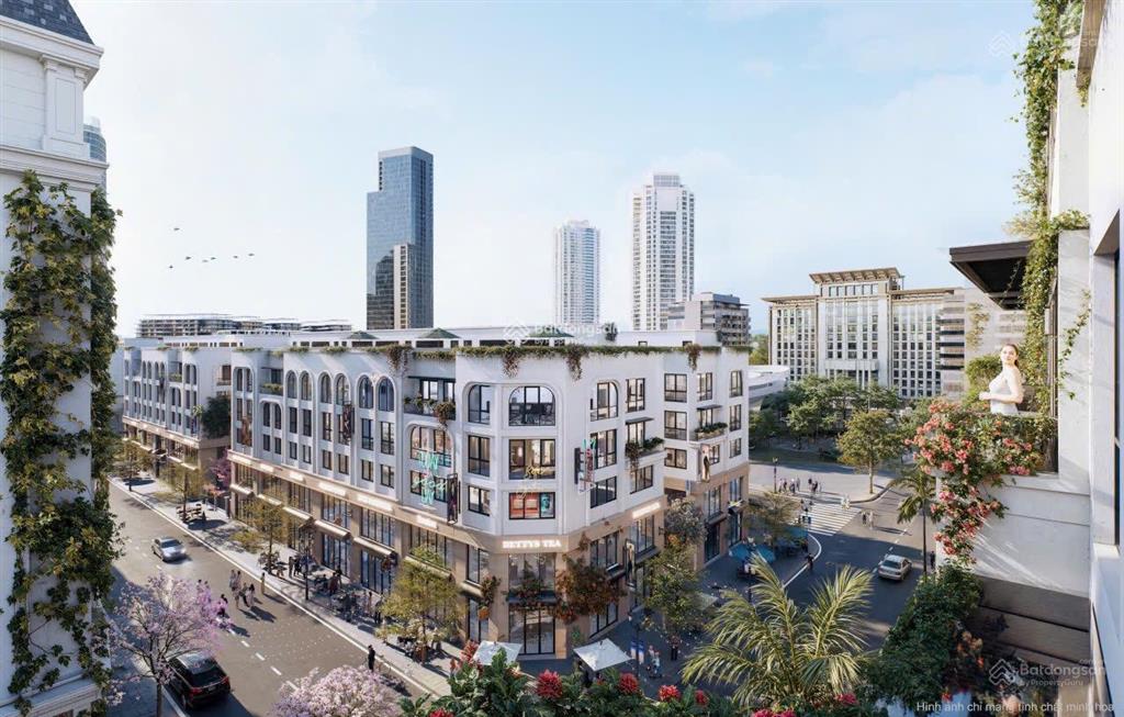 Bán khách sạn 13 phòng sora bay vị trí vàng  chủ đầu tư thuê lại tầng 1 = 600 triệu/năm