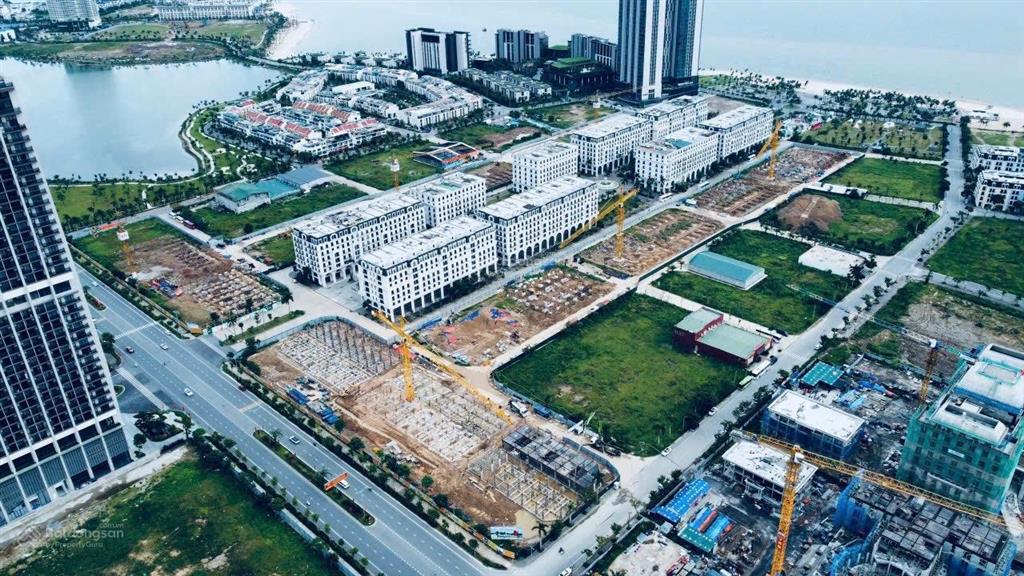 Quỹ ngoại giao  sổ đỏ lâu dài, shophouse 6 tầng sorabay hạ long  trung tâm thương phố đêm