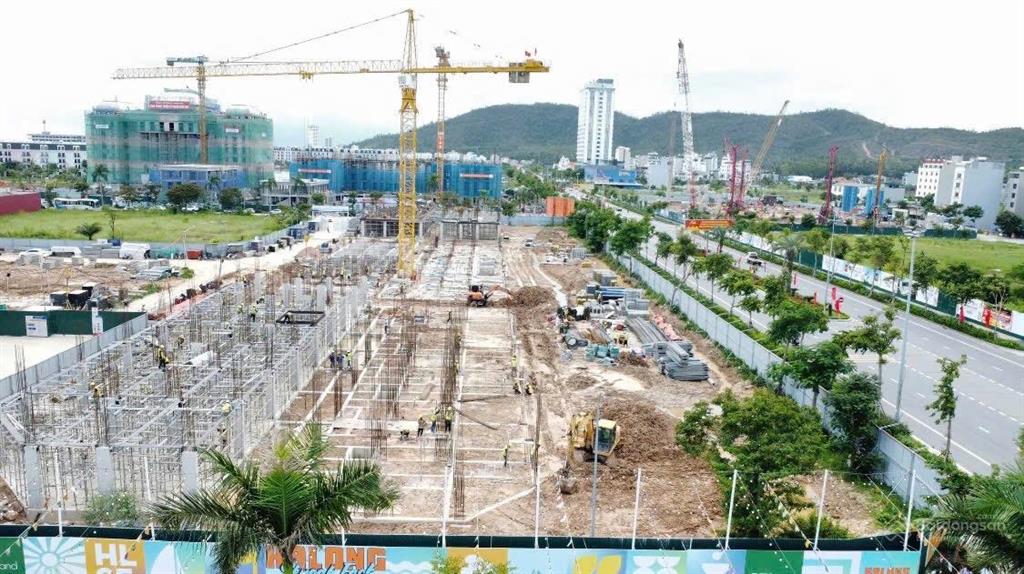 Quỹ ngoại giao  sổ đỏ lâu dài, shophouse 6 tầng sorabay hạ long  trung tâm thương phố đêm