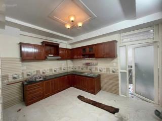 Căn nhà hẻm nhựa 8m 55m2 1 trệt 3 tầng lầu 4 phòng ngủ