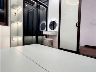 Đống đa hàng hiếm, chỉ nhỉnh hơn 2 tỷ. xây dựng 4 tầng khung cột chắc chắn, dt 15m2