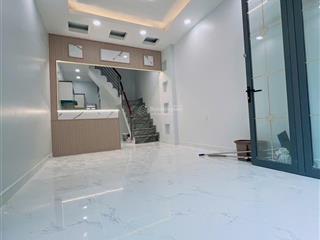 Chính chủ cần bán căn nhà tại đường hoàng diệu q4 tp hcm