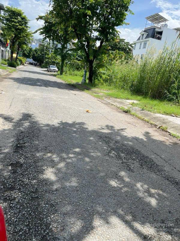 Bán nền đất siêu hiếm chỉ 94tr/m2 khu đông thủ thiêm, btđ, dt 8x22m vị trí đẹp