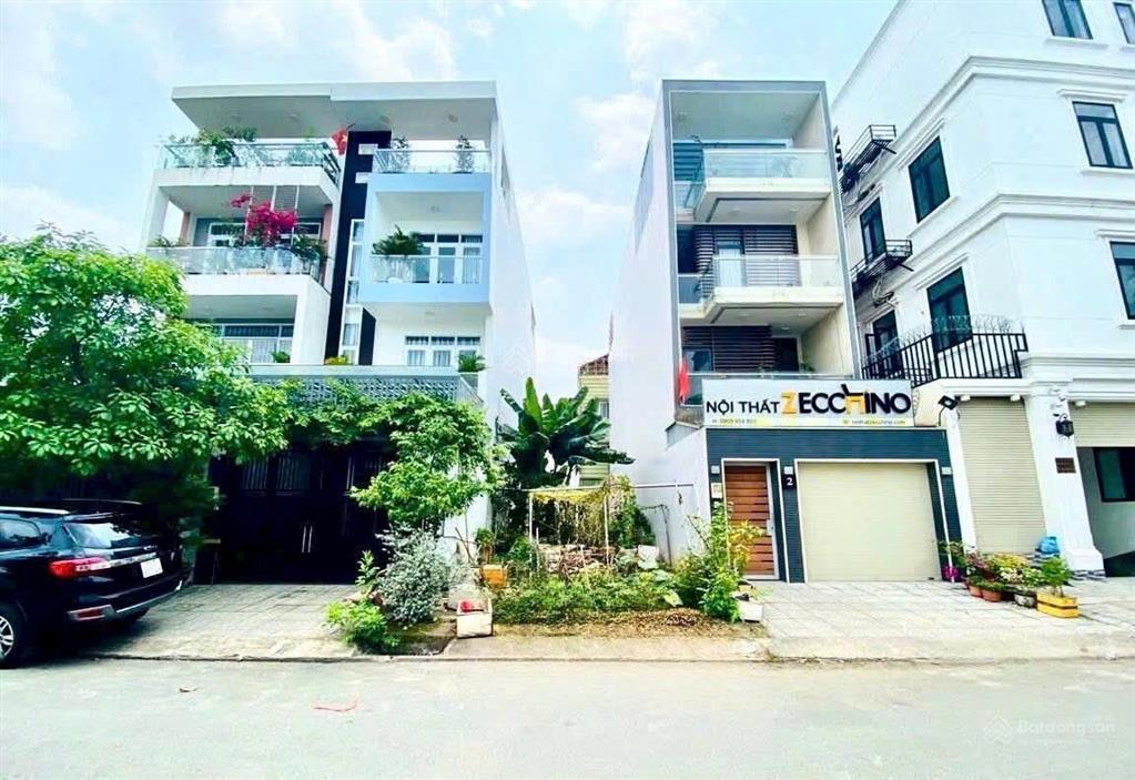 Bán gấp lô đất siêu rẻ ngay bv quận 2, dt 5x22m đối diện công viên giá chỉ 11.5 tỷ