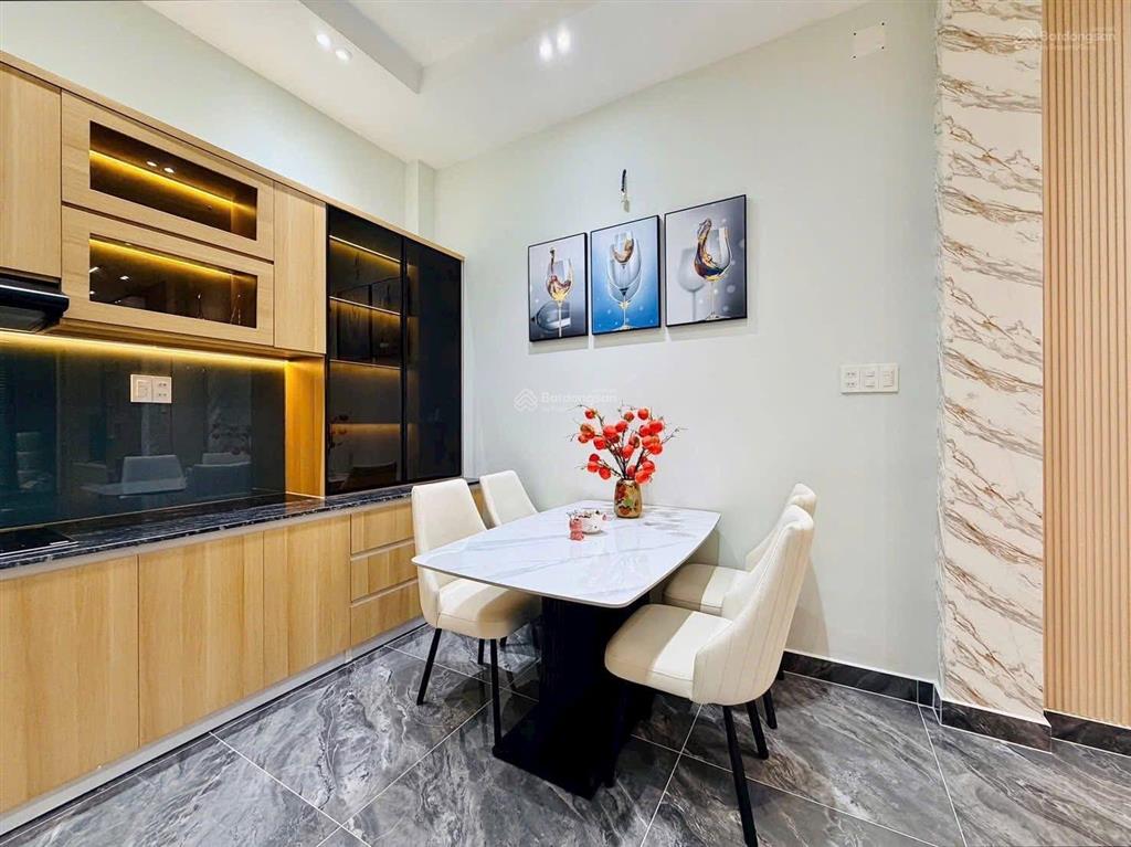 Chính chủ bán gấp nhà 1 trệt 1 lầu 70m2 ngay lê lợi, gò vấp 3pn ,3wc  hxh  shr  giá chỉ 2ti400tr