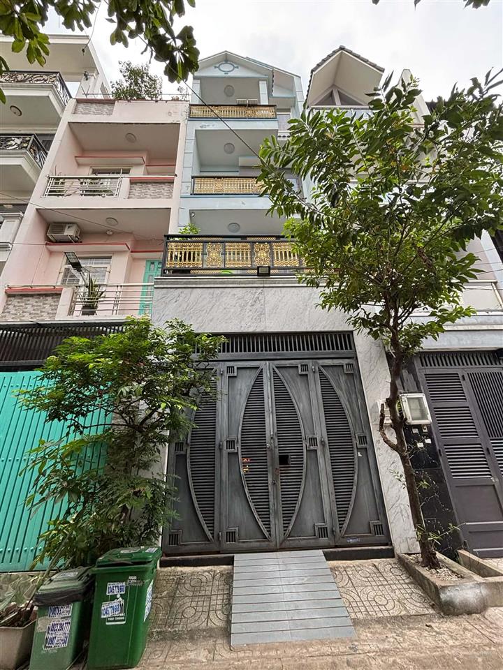 Nhà khu phân lô đường 11m gần chợ sổ vuông vức