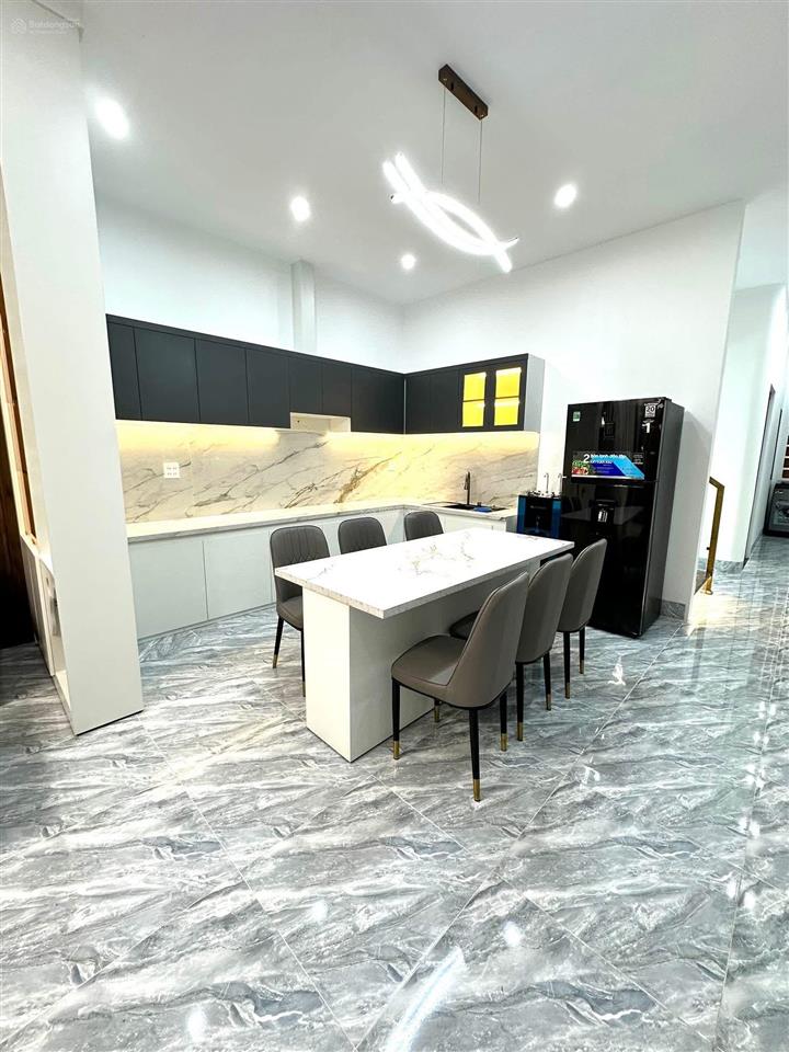 Nhà đẹp thiết kế hiện đại sang trọng tại bình chánh